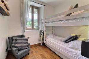 Postel nebo postele na pokoji v ubytování Résidence Le Refuge De L'hermine - Appartement La Terrasse - 8 Personnes - Morzine MAE-3951