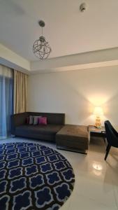 Зона вітальні в Beachfront Home with Sea View - 2BR, 134m2