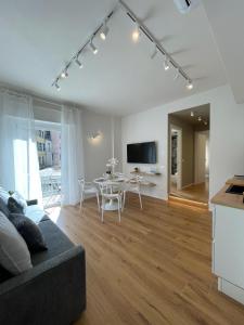 Μια τηλεόραση ή/και κέντρο ψυχαγωγίας στο CENTRAL SUITE CINQUE TERRE - Riomaggiore e Manarola