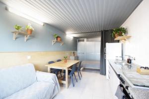 Posezení v ubytování Seafront Beachroom