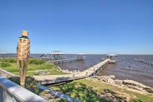 Fotografie z fotogalerie ubytování Private Pool/Pier - Beautiful Bayfront Property! v destinaci Gulf Shores