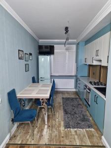 Een keuken of kitchenette bij Apartament Hotel, Chisinau, Botanica, Aeroport