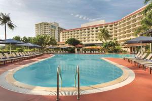 Bazén v ubytování Hilton Guam Resort & Spa nebo v jeho okolí