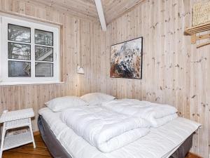 Postel nebo postele na pokoji v ubytování Holiday home Thisted LVI