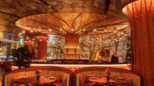 Veitingastaður eða matsölustaður á Waldorf Astoria Doha Lusail