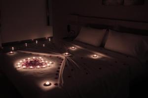 A bed or beds in a room at Hotel A44