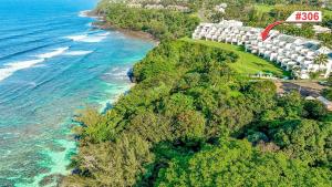 Zdjęcie z galerii obiektu Pu'u Poa 306 - Ocean View, Corner Unit, Full AC, Pool Table w mieście Princeville
