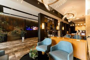Ο χώρος του lounge ή του μπαρ στο Waiting Hotel - Jiande Xin'an River Riverside