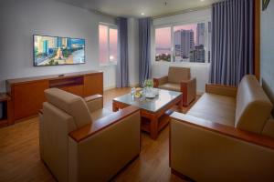 TV a/nebo společenská místnost v ubytování T78 Nha Trang Hotel