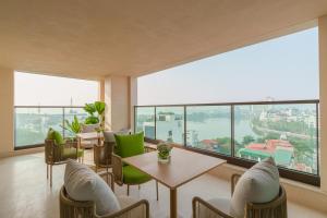 Khu vực ghế ngồi tại The Five Suites Lilas