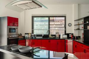 Η κουζίνα ή μικρή κουζίνα στο Villa Aura Chiang Mai
