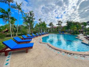 Bazén v ubytování Diamond Beach Resort nebo v jeho okolí