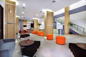 Posezení v ubytování Cordela Hotel Cirebon