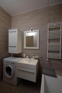 Zdjęcie z galerii obiektu Apartament Słoneczny 10 w mieście Opole