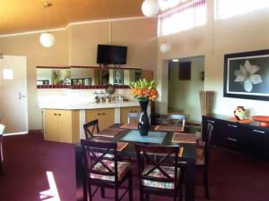 Gallery image of Queen's Place in Johannesburg