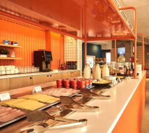 Toit külalistemaja aladel või selle läheduses +39 fotot