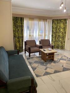 Regency Hotel Alexandria的休息区