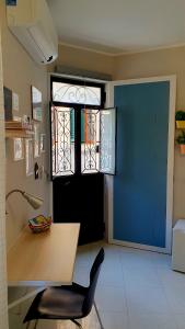 Kuchyň nebo kuchyňský kout v ubytování Scilla Guest House -per prenotazioni telefonare-