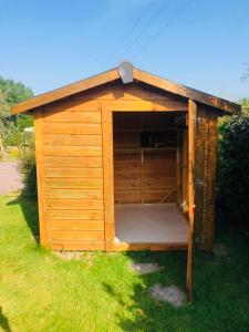 Foto dalla galleria di Cottage Premium, camping 5* avec parc aquatique a Hudimesnil