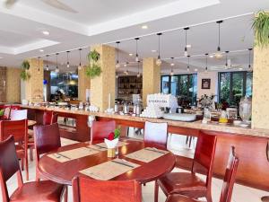 Restaurace v ubytování Ngoc Phat Dalat Hotel