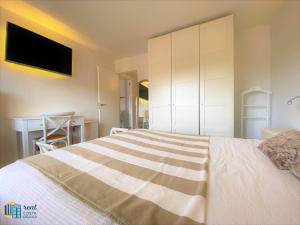 Posteľ alebo postele v izbe v ubytovaní Apartamento Bluedream by Rent Costa Brava
