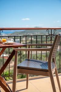 Balkón alebo terasa v ubytovaní Kaliviani Traditional Hotel