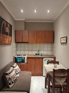 A kitchen or kitchenette at Erodios Guesthouse
