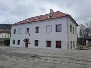 Budova, v ktorej sa apartmán nachádza