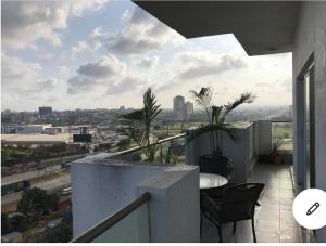 Un balcón o terraza de Gallery Apartments by BestWest Hospitality