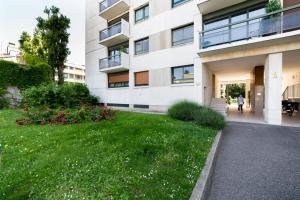 Zdjęcie z galerii obiektu Appartement avec balcon - clim et parking AIL w mieście Lyon
