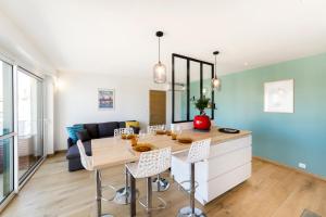Zdjęcie z galerii obiektu Appartement avec balcon - clim et parking AIL w mieście Lyon