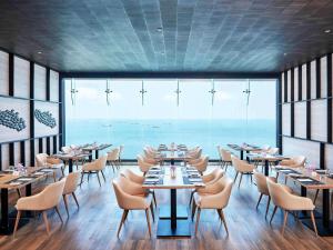พื้นที่นั่งเล่นของ Novotel Marina Sriracha