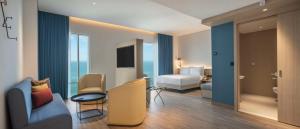 Χώρος καθιστικού στο Hampton By Hilton Kuwait Salmiya