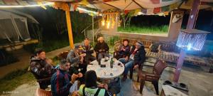 Saser Camp vendégei