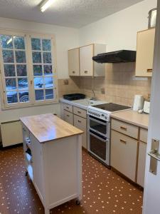 Kuchnia lub aneks kuchenny w obiekcie La Follette