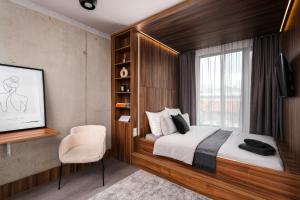 Ένα ή περισσότερα κρεβάτια σε δωμάτιο στο Apartments Wroc'LOVE by me &301 Legnicka & Self Check-In 24h & Lift & Air Conditioning