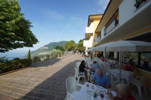 Photo de la galerie de l'établissement Hotel Residence La Rotonda, à Tignale