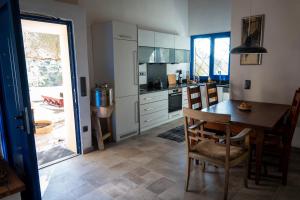Kuchyň nebo kuchyňský kout v ubytování Ferienhaus Asterousia