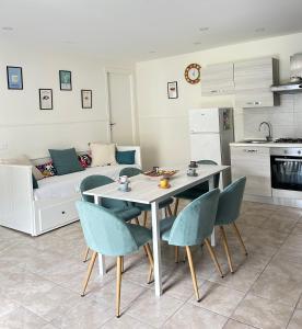 Foto dalla galleria di Taormina Stone Home a Taormina