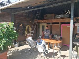 Patio nebo venkovní prostory v ubytování Du Gîte à la Terre + 2 fotografie