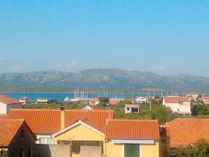 Afbeelding uit fotogalerij van Apartments Jadranica in Murter +9 foto's