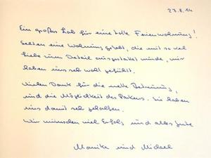 ein in blauer Schrift auf weißem Papier geschriebener Brief in der Unterkunft Ostseespaß in Elmenhorst