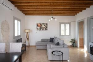 Nuotrauka iš apgyvendinimo įstaigos 1 Bd Emerald Apt with Sparkling Shared Pool mieste Plintri galerijos