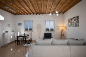Nuotrauka iš apgyvendinimo įstaigos 1 Bd Emerald Apt with Sparkling Shared Pool mieste Plintri galerijos dar 16 nuotraukų