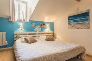 Posteľ alebo postele v izbe v ubytovaní Maison charmante à Bernières-sur-Mer, parfait 35 m².