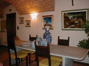 Posedenie v ubytovaní Torre dei Frati Bed & Breakfast