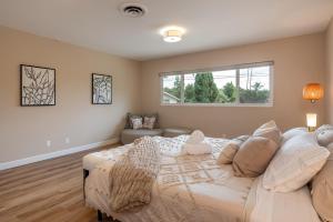Gallery image of Spectacular mansion with amazing views in Covina