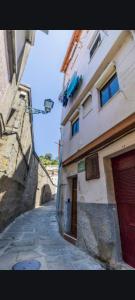 Το κτήριο όπου στεγάζεται  το διαμέρισμα