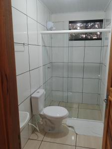 ห้องน้ำของ Hotel, Pousada e Residencial Apoena