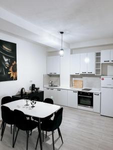 Luxury apartment 3 Struga tesisinde mutfak veya mini mutfak